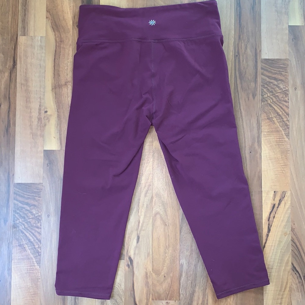 Athleta Maroon Cropped Leggings!